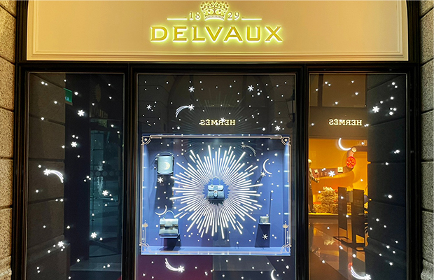 DELVAUX-Bellavita-Top-01.jpg